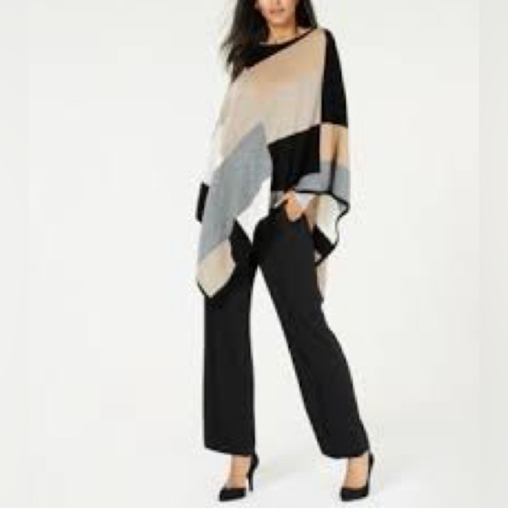 Gorgeous Ellen Tracy Geometric Poncho - Black, Gray, Beige. NWOT size M/L